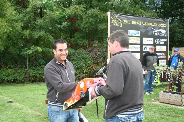 tient Bon Francky.JPG - Un dircteur de course heureux,  troisieme victoire pour le RACG